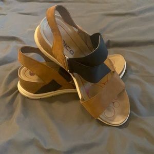 Bionica Wedge Brown and Black Strappy Sandals